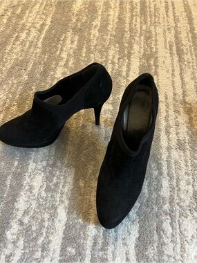 Stuart Weitzman Black Suede Hidden Platform Stiletto Ankle Booties, Round Toe